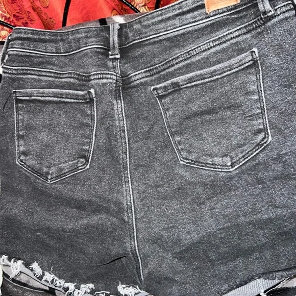 Brand Simple Society size 8 color black - Picture 2 of 3